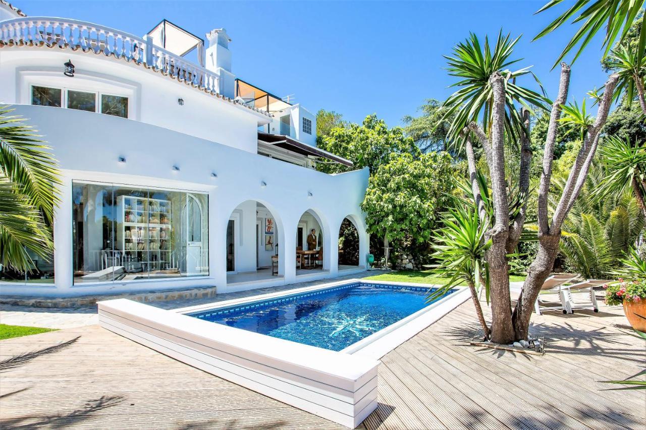 Luxury Villa With Swimming Pool And Jacuzzi มาร์เบยา ภายนอก รูปภาพ