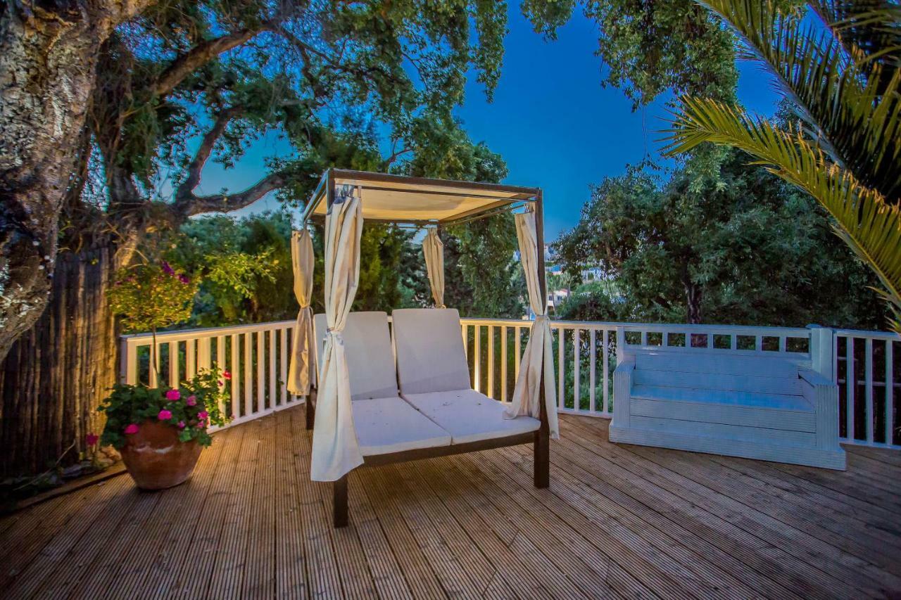 Luxury Villa With Swimming Pool And Jacuzzi มาร์เบยา ภายนอก รูปภาพ